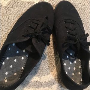 women’s Black slip on shoes
